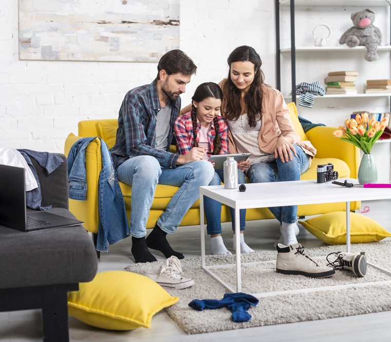 Familia en el hogar